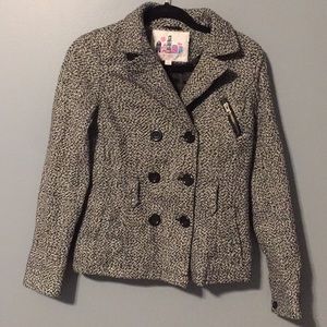 5/$25 Opening act coat size small